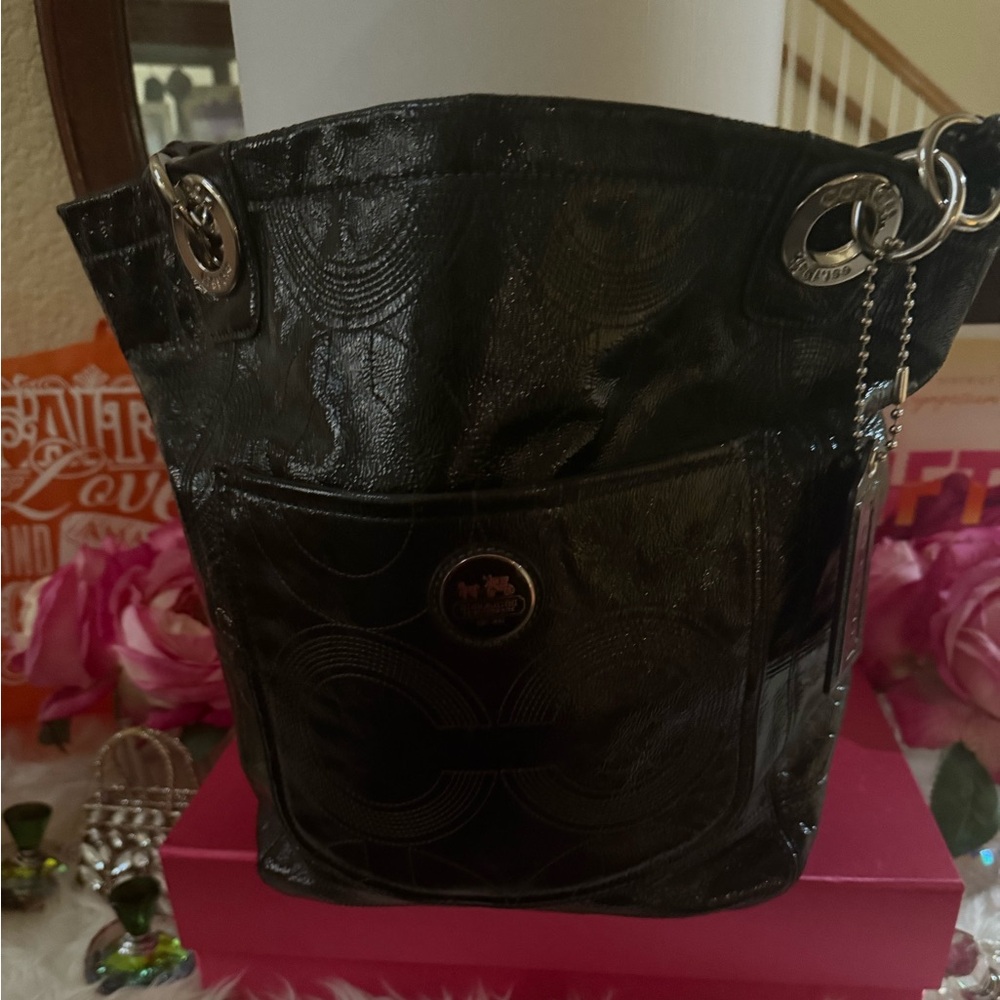 Y2K Coach Rich Black Signature Bucket Bag. High Gloss Patent Leather.